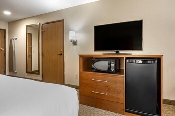 Room, 2 Queen Beds, Accessible, Non Smoking