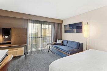 Room, 1 King Bed with Sofa bed, Balcony