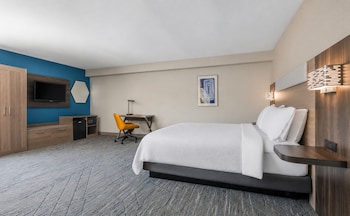 Standard Room, 1 King Bed