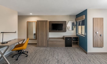 Standard Room, 2 Queen Beds, Accessible (Communications, Mobility, Access Tub)