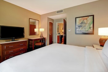 Suite, 1 King Bed with Sofa bed, Microwave