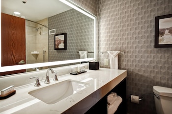 Suite, 1 King Bed with Sofa bed, Microwave