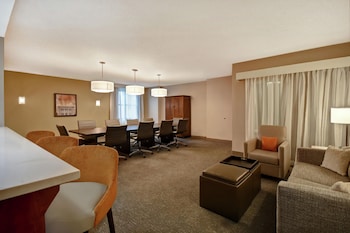 Executive Suite, 1 King Bed with Sofa bed, Microwave