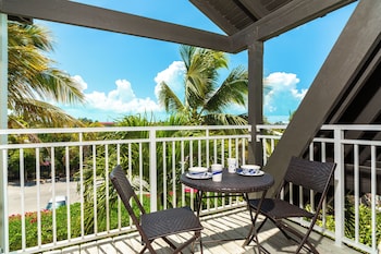 Room, 1 King Bed, Balcony (View)
