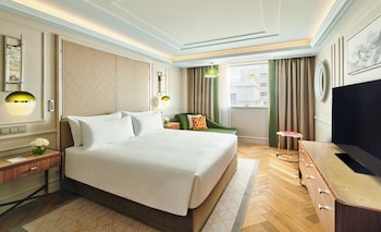 Suite, 1 King Bed