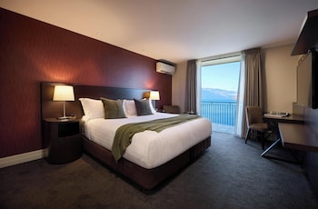 Deluxe Room With Lake View