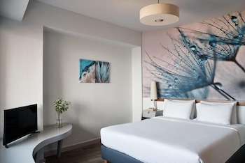 Executive Suite, Sea View