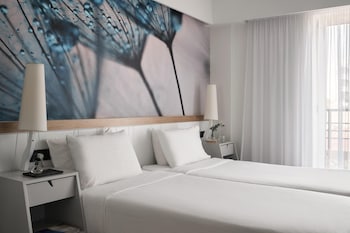 Superior Room, City View