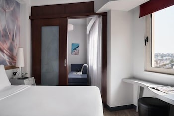 Superior Triple Room, City View