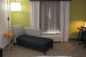 Standard Room, 1 King Bed, Accessible (Communications)