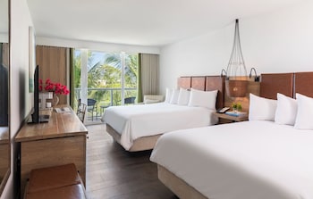 Room, 2 Queen Beds, Courtyard View (Matecumbe)