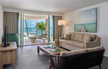 Suite, Multiple Beds, Oceanfront (Lanai)