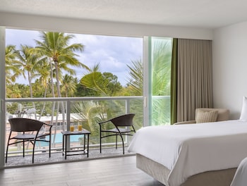 Room, 2 Queen Beds, Partial Ocean View (Alligator Reef)
