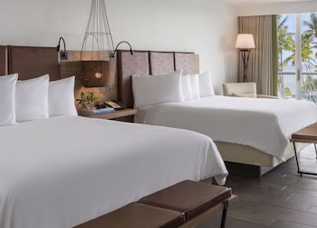 Standard Room, 2 Queen Beds (View)