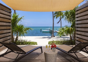 Room, 2 Queen Beds, Oceanfront (Alligator Reef, Lanai)