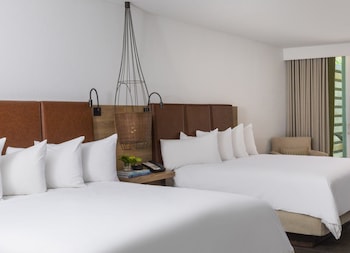 Room, 2 Queen Beds, Oceanfront (Alligator Reef, Lanai)