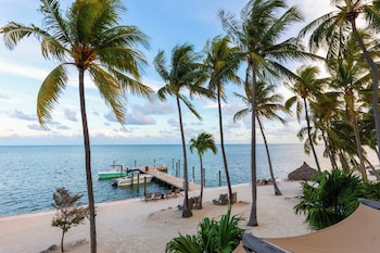Room, 1 King Bed, Accessible, Oceanfront (Alligator Reef)