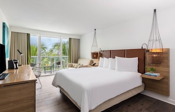 Room, 1 King Bed with Sofa bed, Courtyard View (Matecumbe)