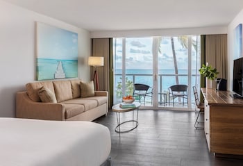 Room, 1 King Bed, Accessible, Oceanfront (Alligator Reef)