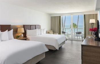 Room, 2 Queen Beds, Oceanfront (Alligator Reef)