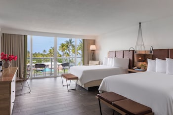 Standard Room, 2 Queen Beds (View)