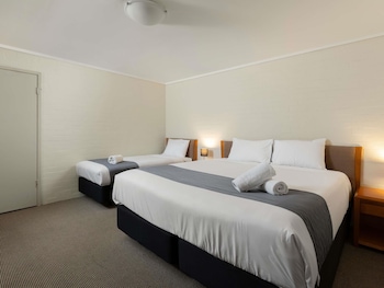 Superior Room, 1 King Bed