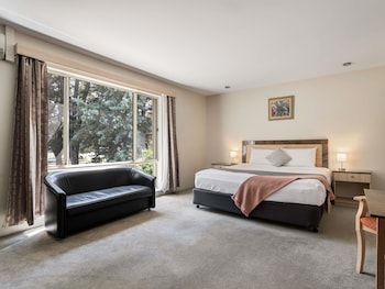 Deluxe Room, 1 Queen Bed