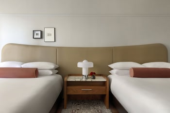 Premium Room, 2 Queen Beds (High Floor)