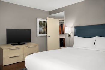 Suite, 1 Bedroom, Balcony