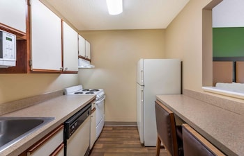 Deluxe Studio, Multiple Beds, Non Smoking