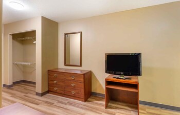 Studio, 1 Queen Bed, Non Smoking