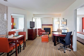 Studio Suite, 2 Bedrooms, Fireplace