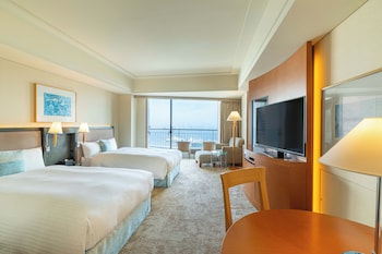 (High Floor)Yokohama Floor Luxury Ocean Twin Bay View, Non-Smoking