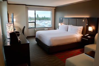 Standard Room, 1 King Bed, Corner