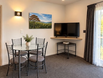 Deluxe Spa Suite