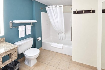 Suite, 1 King Bed, Accessible, Non Smoking
