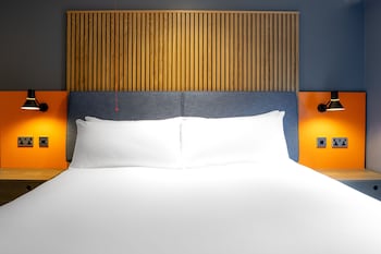 Accessible Double, 1 Double Bed