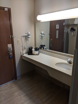 Standard Room, 2 Queen Beds, Non Smoking