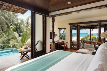 Grand Deluxe Suite with Pool