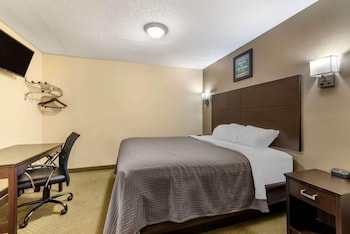 Standard Room, 1 King Bed