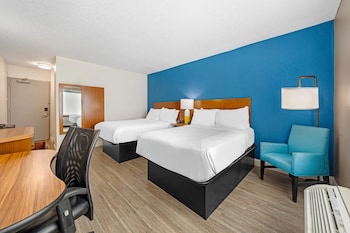 Standard Room, 2 Double Beds, Non Smoking