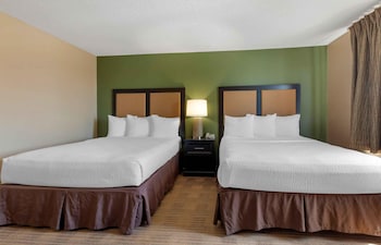 Deluxe Studio, Multiple Beds, Non Smoking