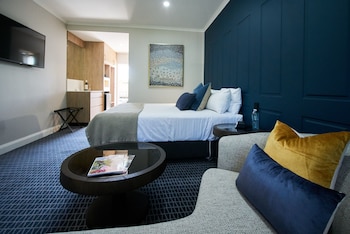 Executive Queen Room