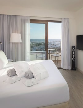 Suite, Partial Sea View (Family)