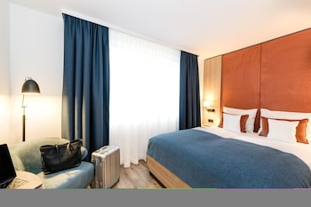 Standard Room, 1 Double Bed (Walk-in Shower;Quiet Location)
