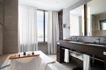 Ambassador Suite