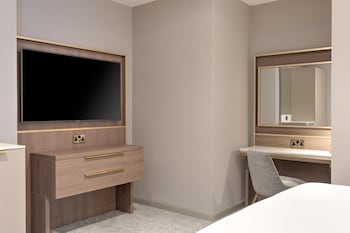 Suite, 1 King Bed