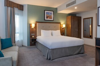 Junior Suite, 1 King Bed with Sofa bed