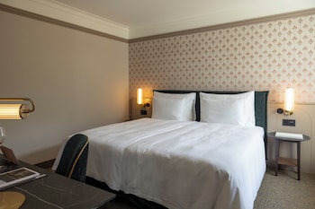 Double Room Art Nouveau
