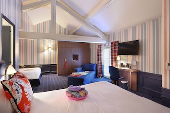 Family Room (5 persons)